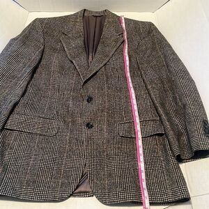 Fifth Avenue Collection Lord & Taylor men's blazer 100% Camel hair.